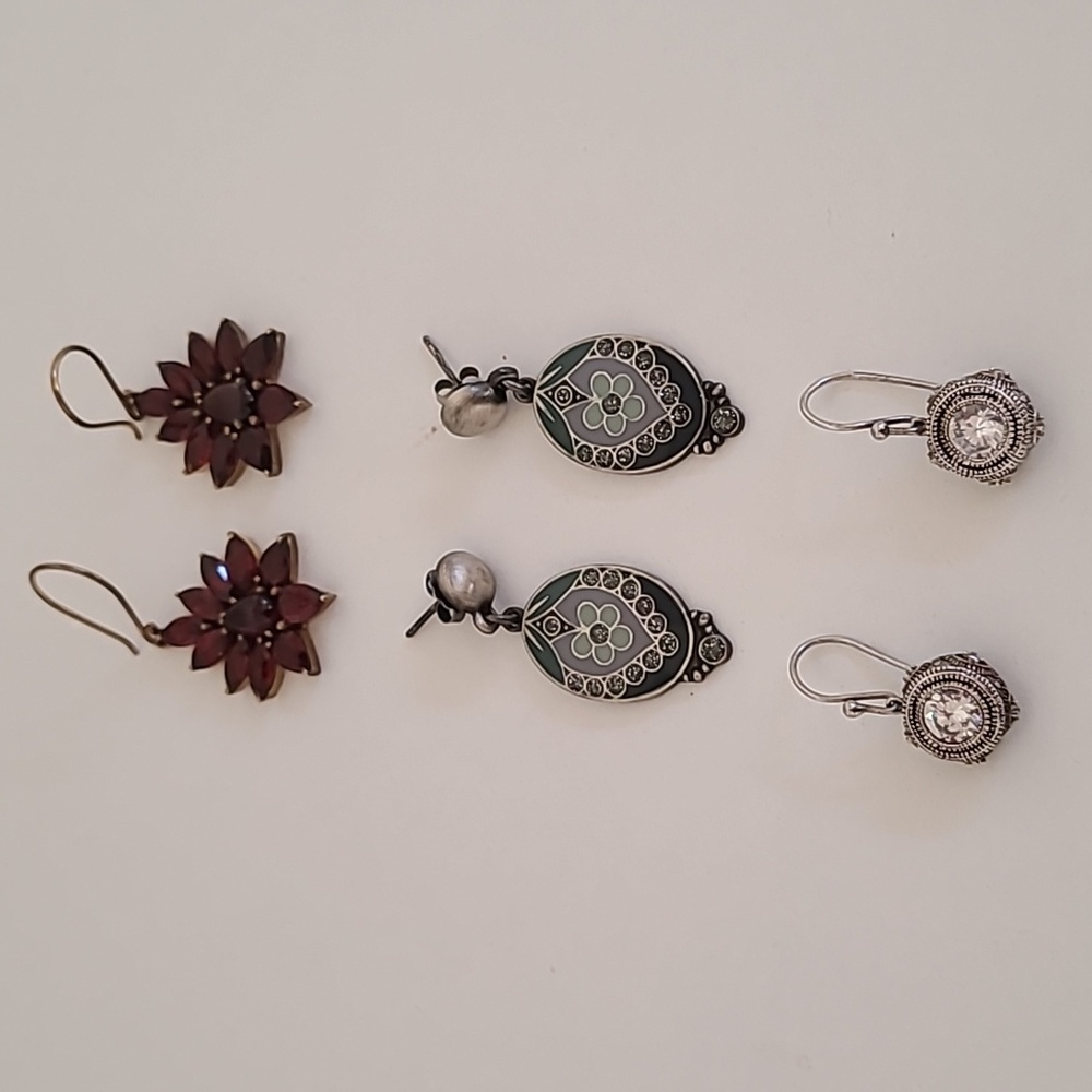Bundle of earrings for pierced ears